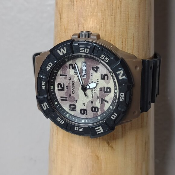 Casio Desert Camo Watch - Picture 14 of 15